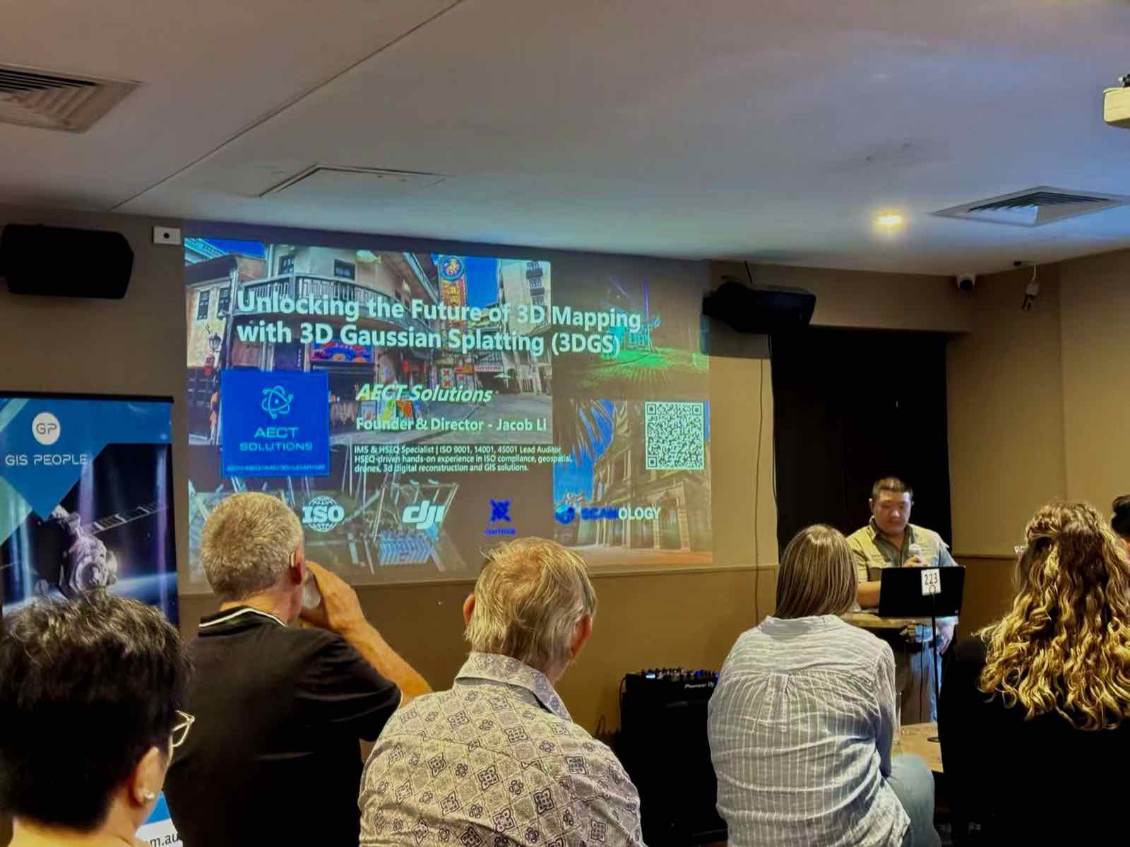 Presenting on 3D Gaussian Splatting at an industry event